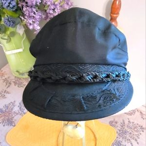 Greece Export Detailed Newsboy Cabbie Black Cap w/Red Satin Lining
